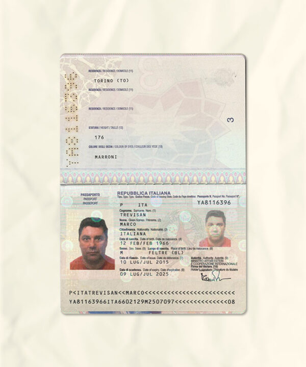 Italy passport fake template